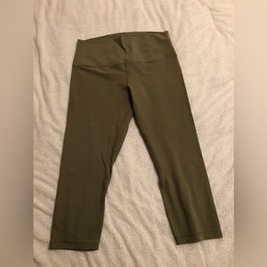 NWOT Lululemon Align High-Rise Crop 21” in Bronze Green - size 12.